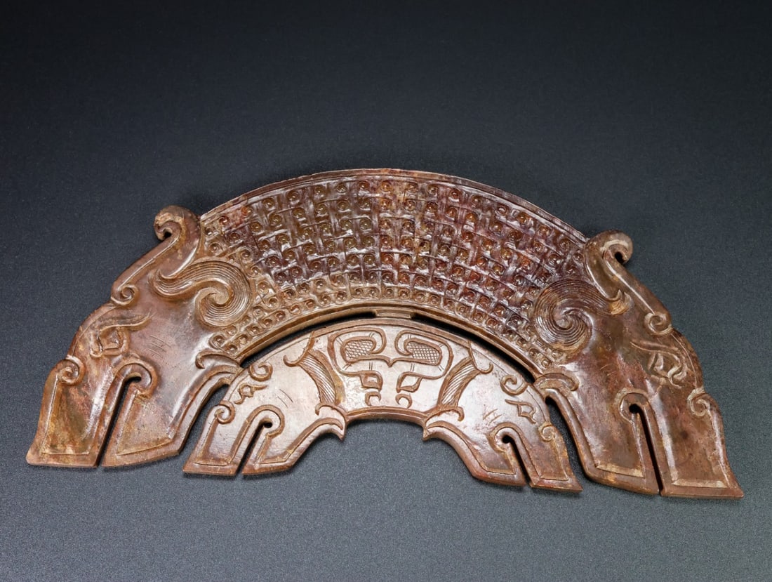 An Exquisite White Jade Beast-Face Pattern Ornament - 7