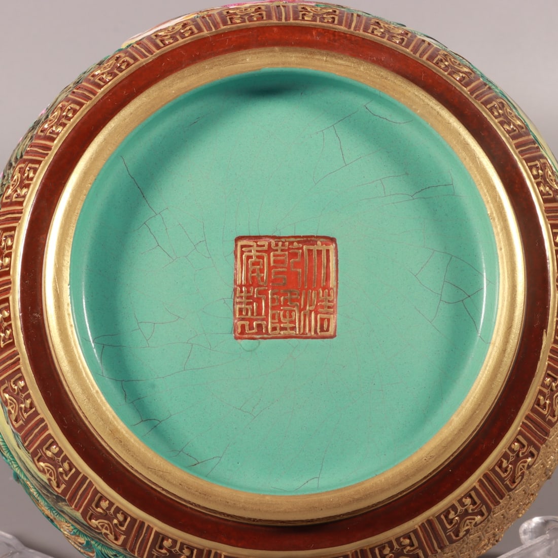 An Exquisite Enamel Flower and Bird Pattern Tea Caddy - 8