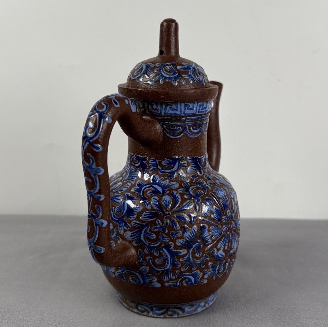 An Exquisite Purple Sands Flower Pattern Teapot - 3