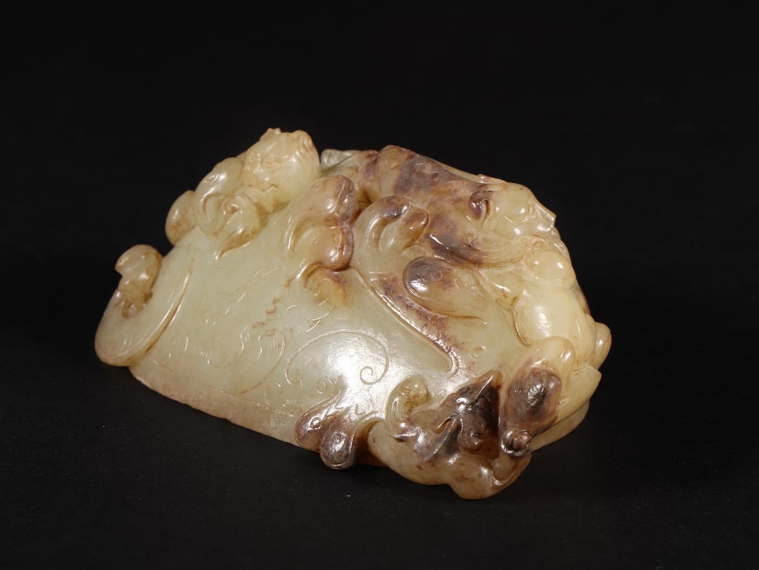 An Exquisite White Jade Chi-Dragon Pattern Paper Weight - 4