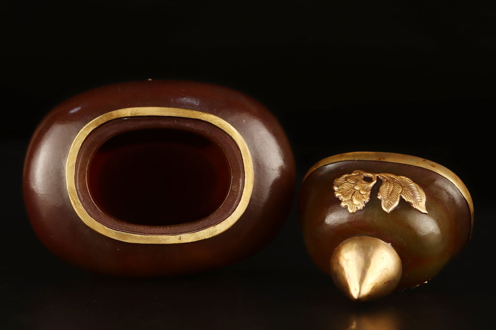 An Exquisite Agate Painted Gold Flower Pattern Vase - 5