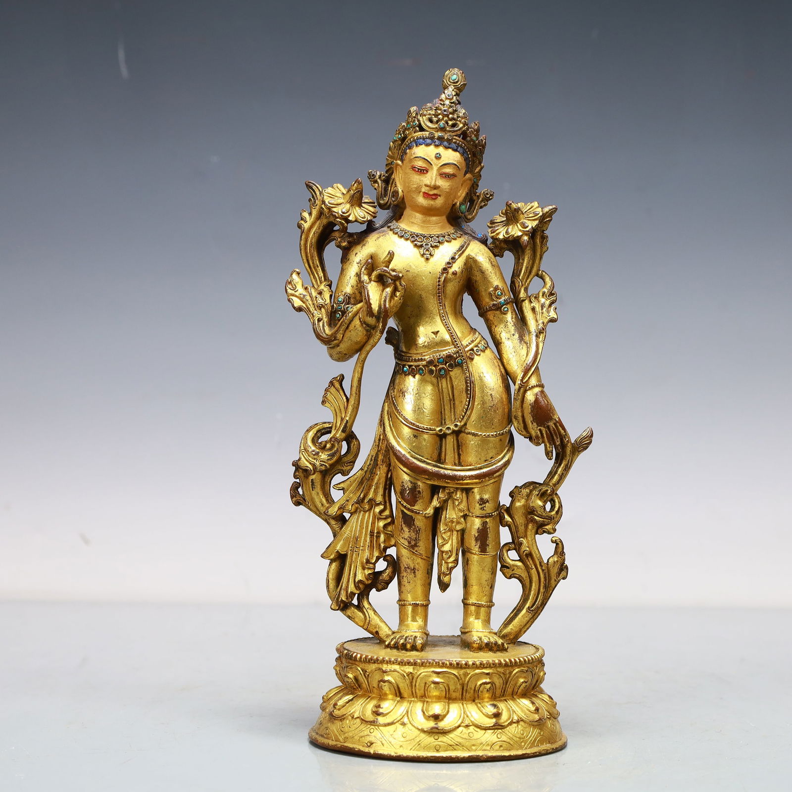 A Exquisite Gilt Bronze Statue of Tara (1 of 9)