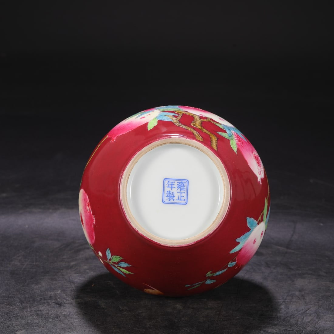 An Exquisite Enamel Flower and Fruit Pattern Vase - 8