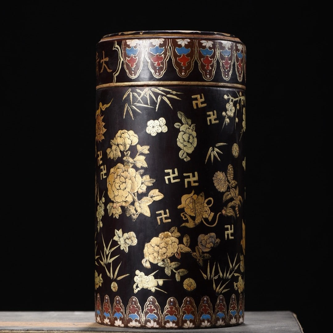 An Exquisite Black Lacquer Painted Gold Flower Pattern Eight Treasures Pattern Tea Caddy - 4