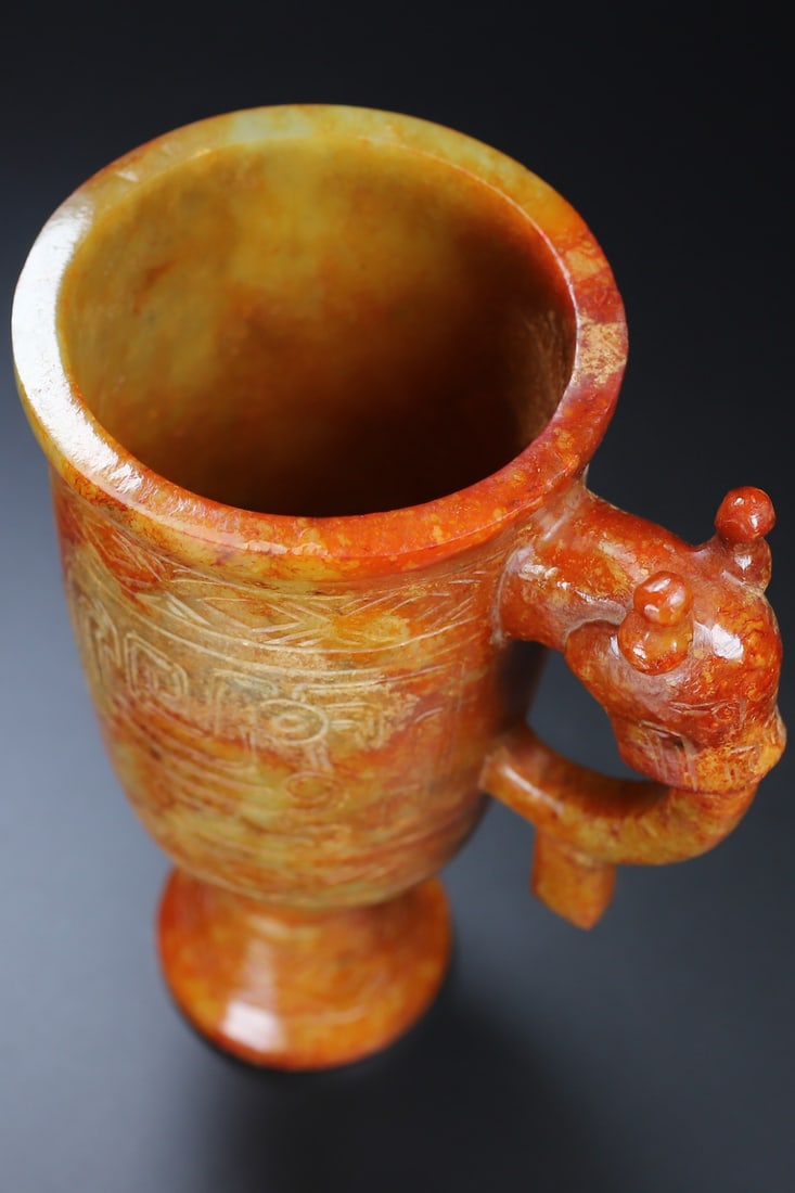 An Exquisite White Jade Cup - 9