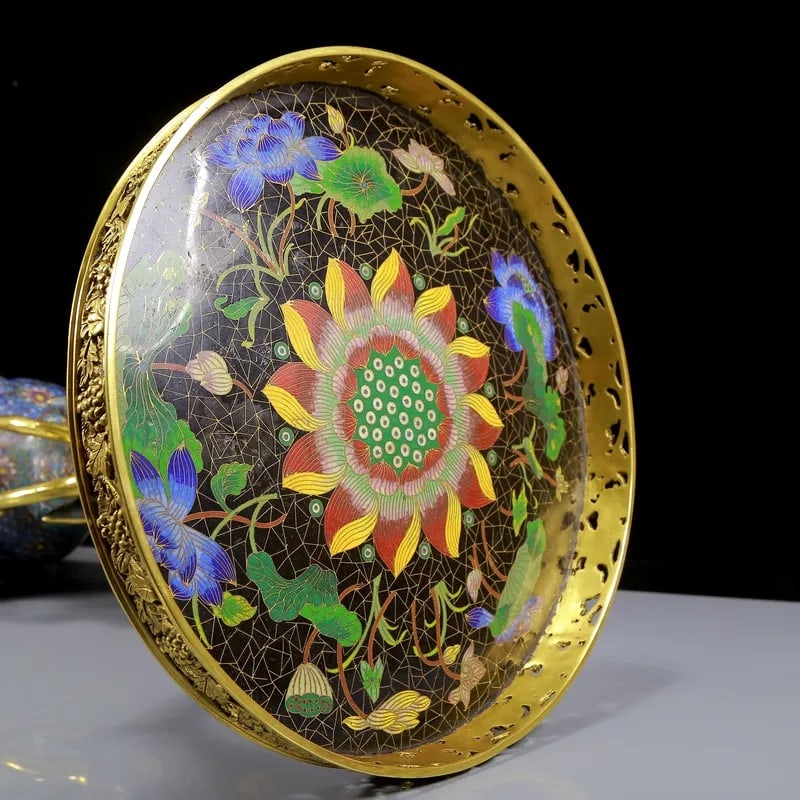 An Exquisite Cloisonne Flower Pattern Deer-Shaped Candlestick - 2