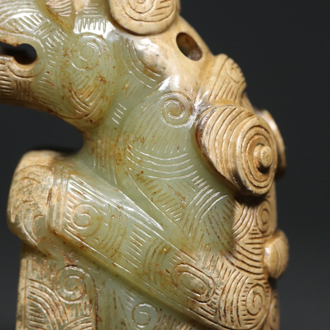 An Exquisite White Jade Bear Ornament - 8