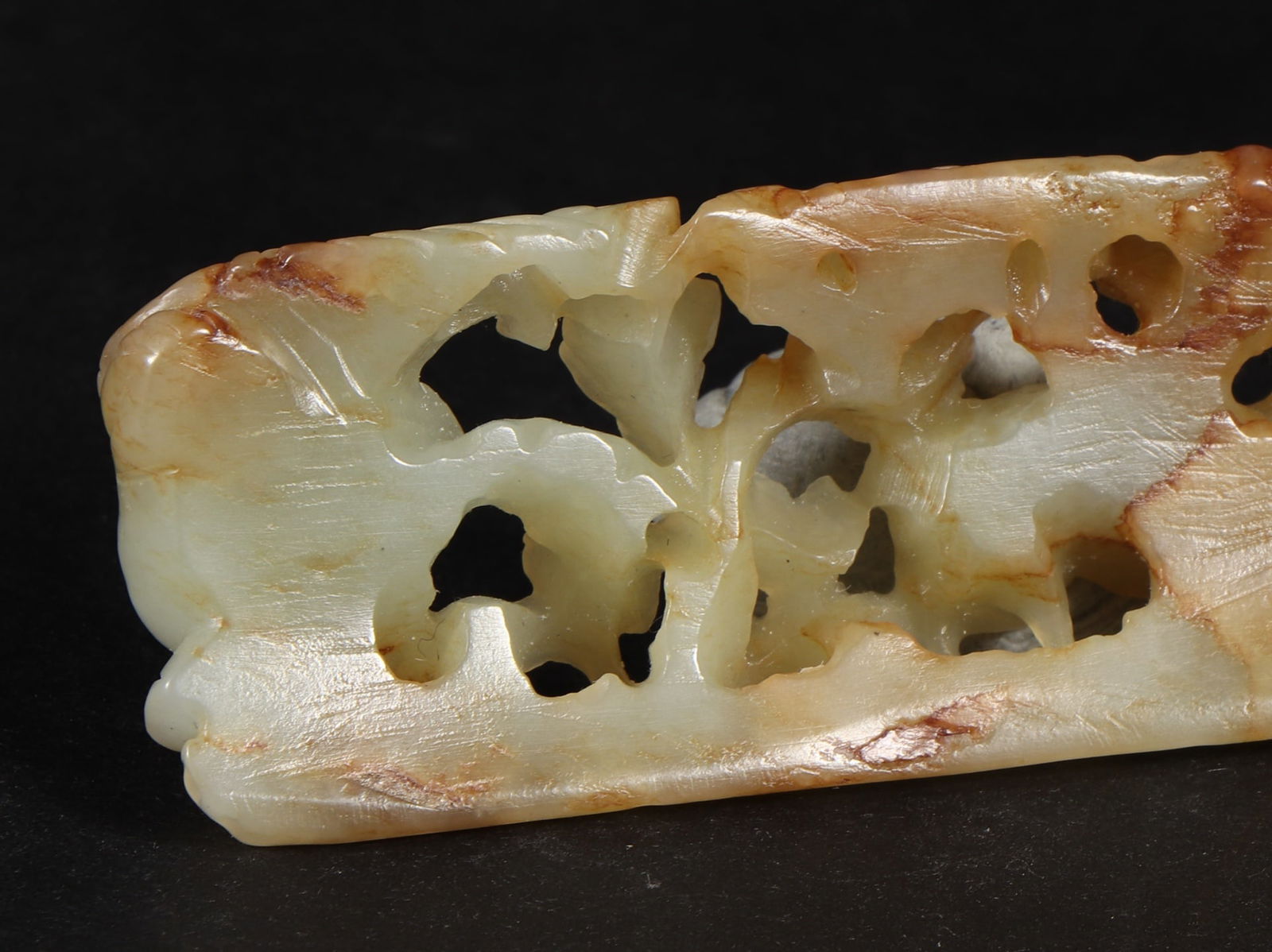 An Exquisite White Jade Deer Pattern Ornament - 7