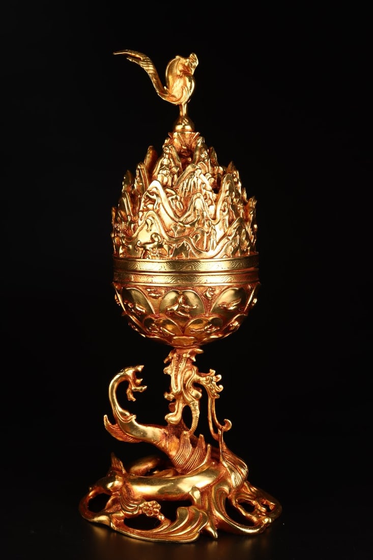 An Exquisite Gilt Bronze Auspicious Beast Censer: An Exquisite Gilt Bronze Auspicious Beast Censer Qing Dynasty, China Size:16cmx16cmx12cm Weight:2372g (The Dimensions Of All Batches Are Manually Measured.If You Need More Detailed Information,