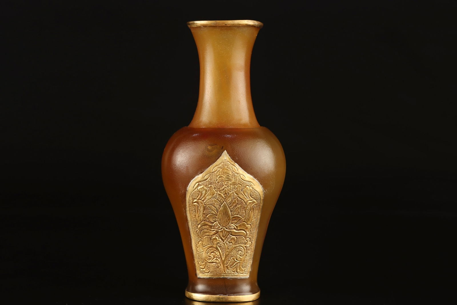 An Exquisite Agate Painted Gold Flower Pattern Vase - 3