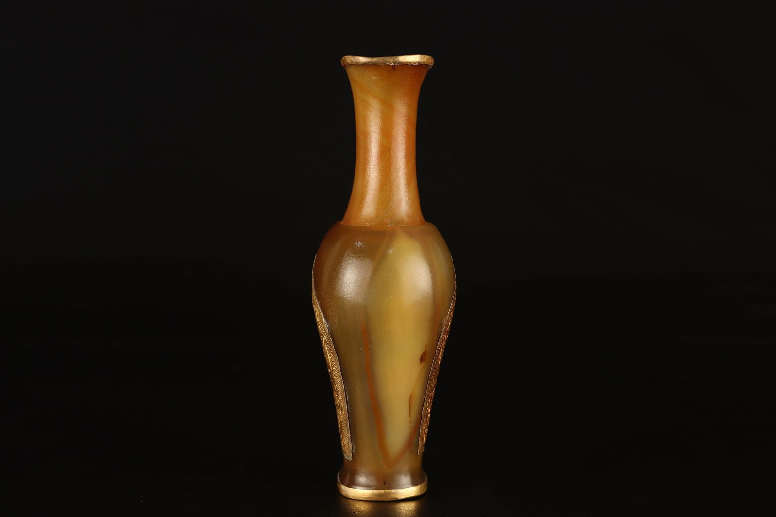 An Exquisite Agate Painted Gold Flower Pattern Vase - 4