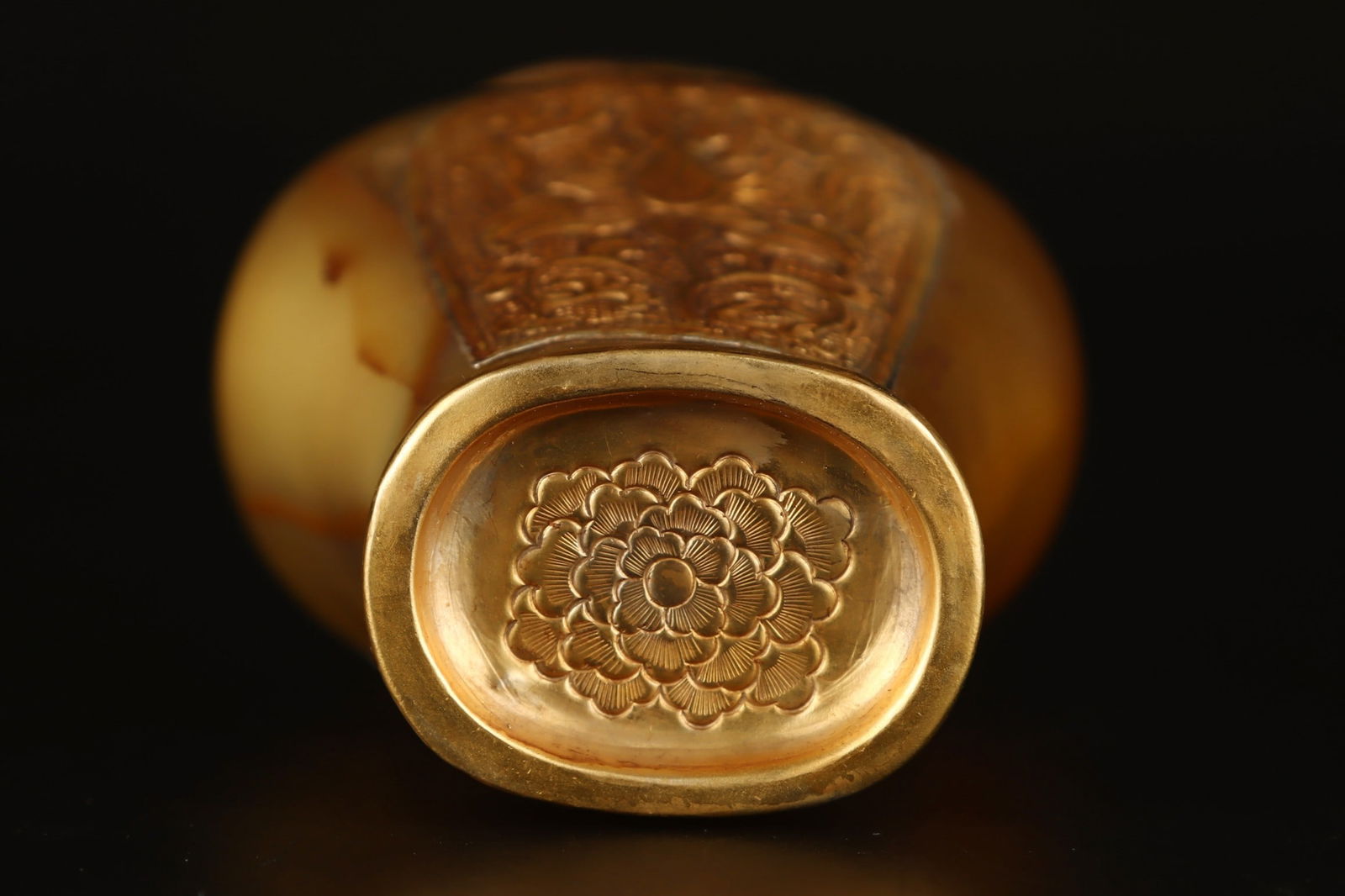 An Exquisite Agate Painted Gold Flower Pattern Vase - 9