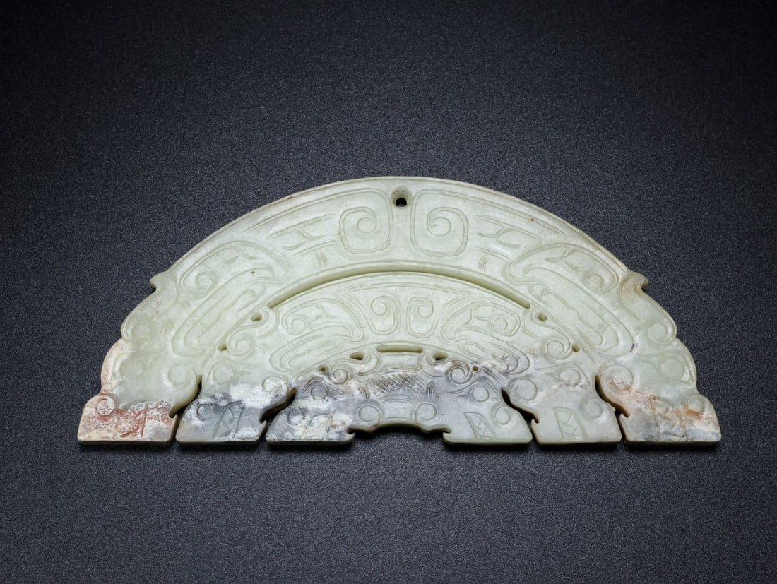 An Exquisite White Jade Dragon Pattern Ornament - 6
