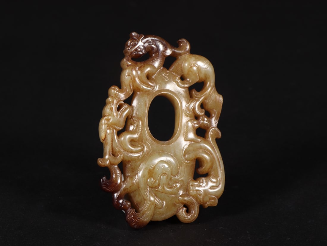 An Exquisite White Jade Chi-Dragon Pattern Ornament - 3