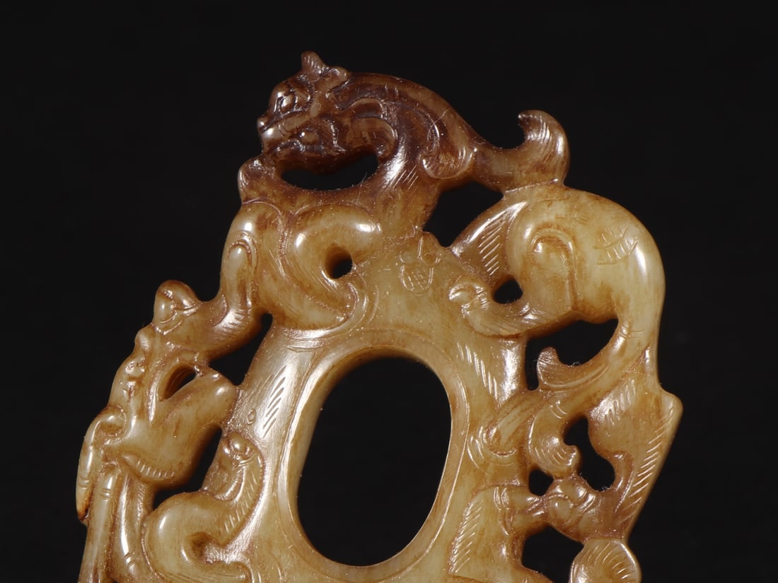 An Exquisite White Jade Chi-Dragon Pattern Ornament - 4
