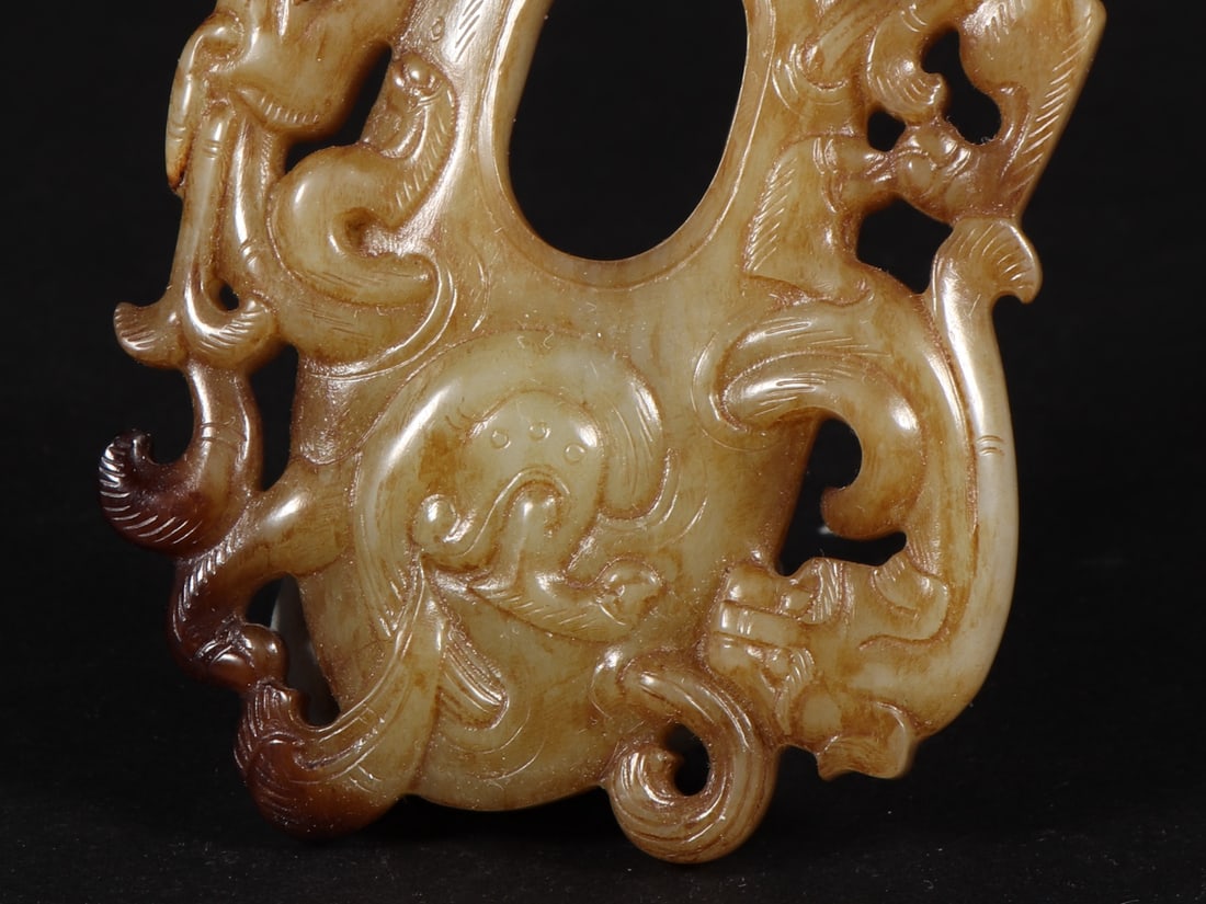 An Exquisite White Jade Chi-Dragon Pattern Ornament - 5