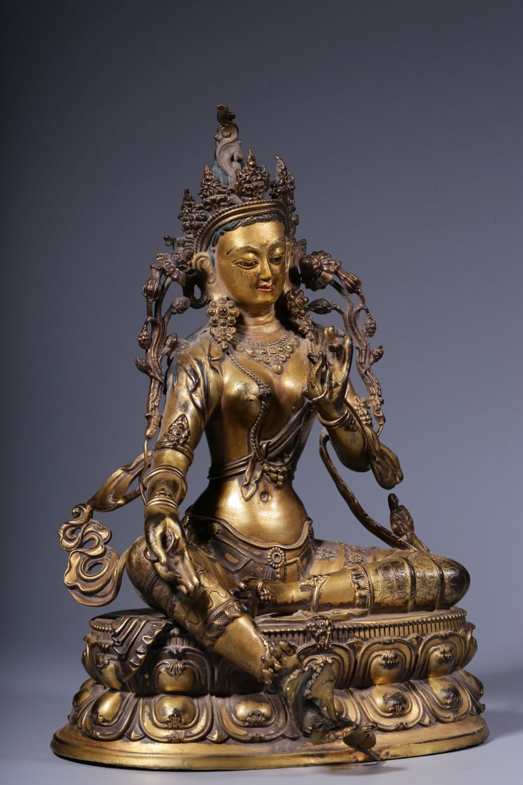 An Exquisite Gilt Bronze Statue of Tara - 7