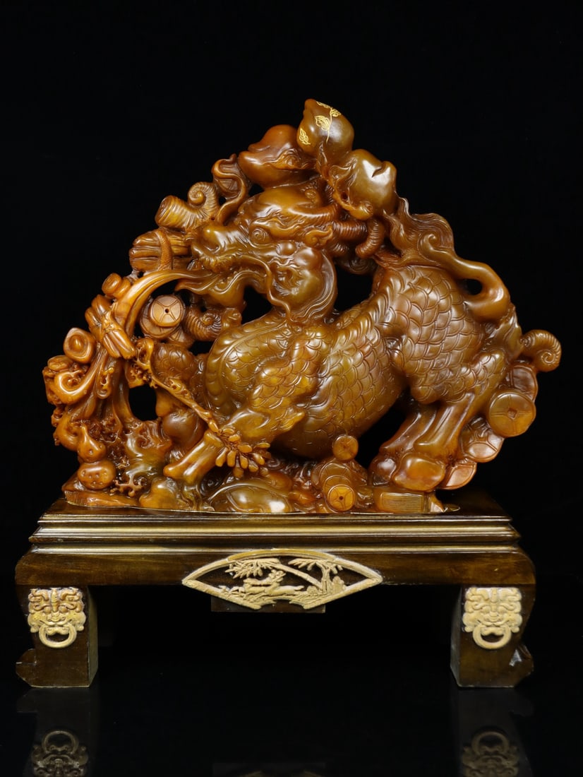 An Exquisite Tianhuang Stone Auspicious Beast Ornament (1 of 9)