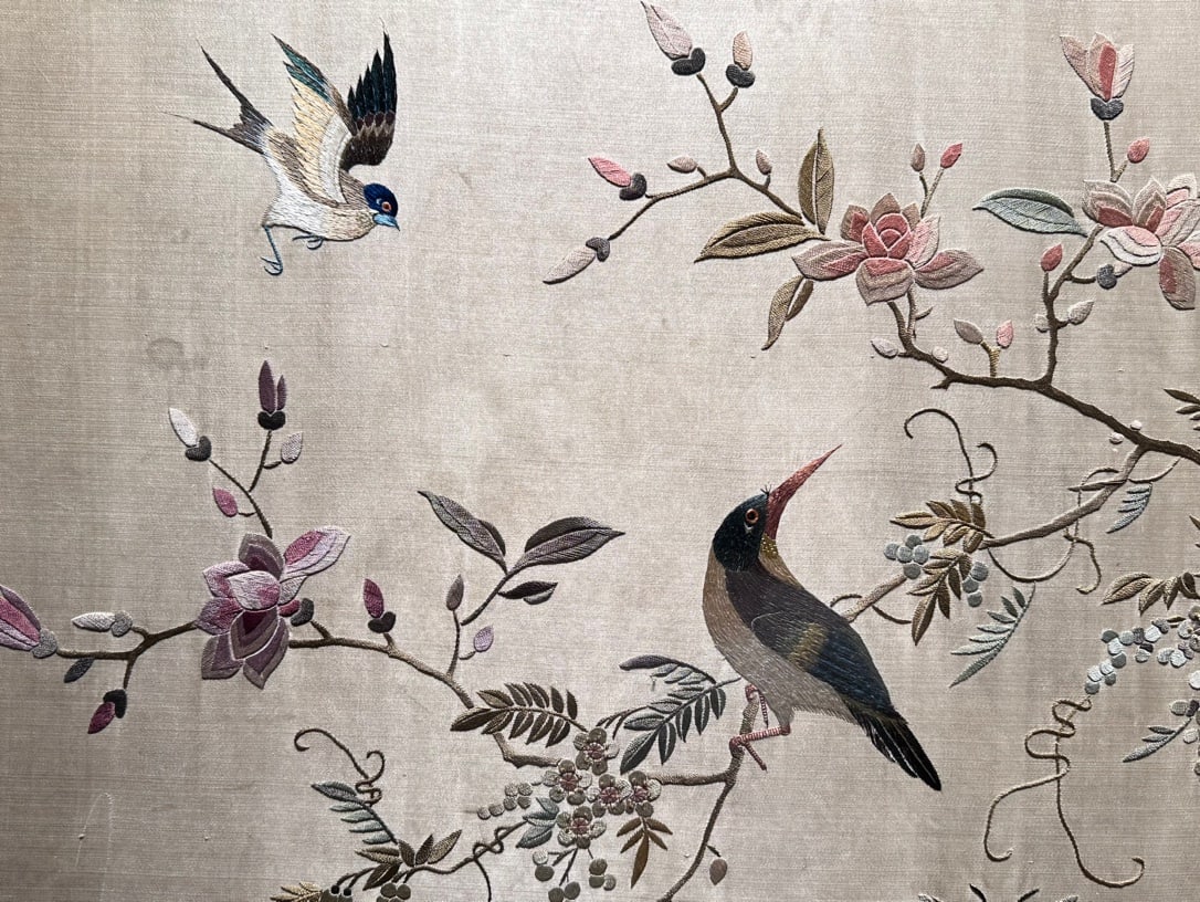 An Exquisite Kesi Flower and Bird Pattern Hanging Panel - 2
