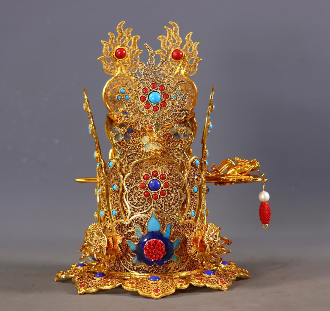 An Exquisite Gilt Bronze Inlaid Gems Flower Pattern Hair Band (1 of 9)