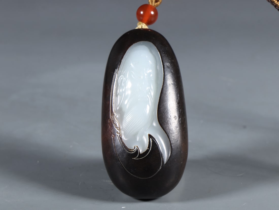 An Exquisite White Jade Figure Pattern Pendant: An Exquisite White Jade Figure Pattern Pendant Qing Dynasty, China Size:6.3cmx3.2cmx2.5cm Weight:94g (The Dimensions Of All Batches Are Manually Measured.If You Need More Detailed Information,