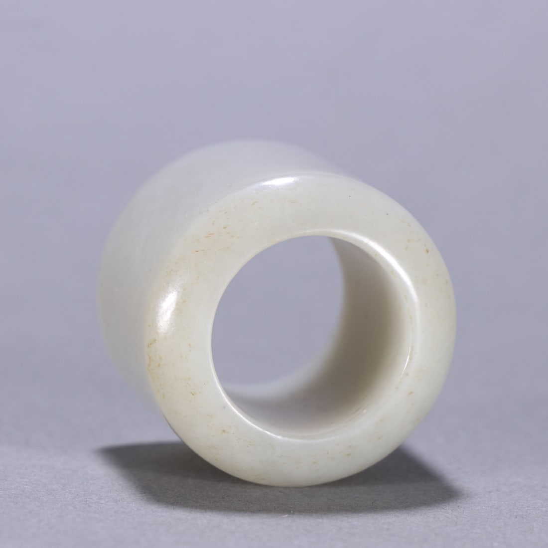 An Exquisite White Jade Ring - 8