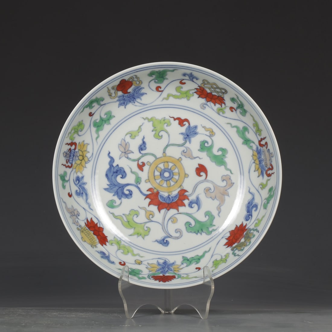 An Exquisite Doucai Lotus Pattern Eight Treasures Pattern Plate - 2