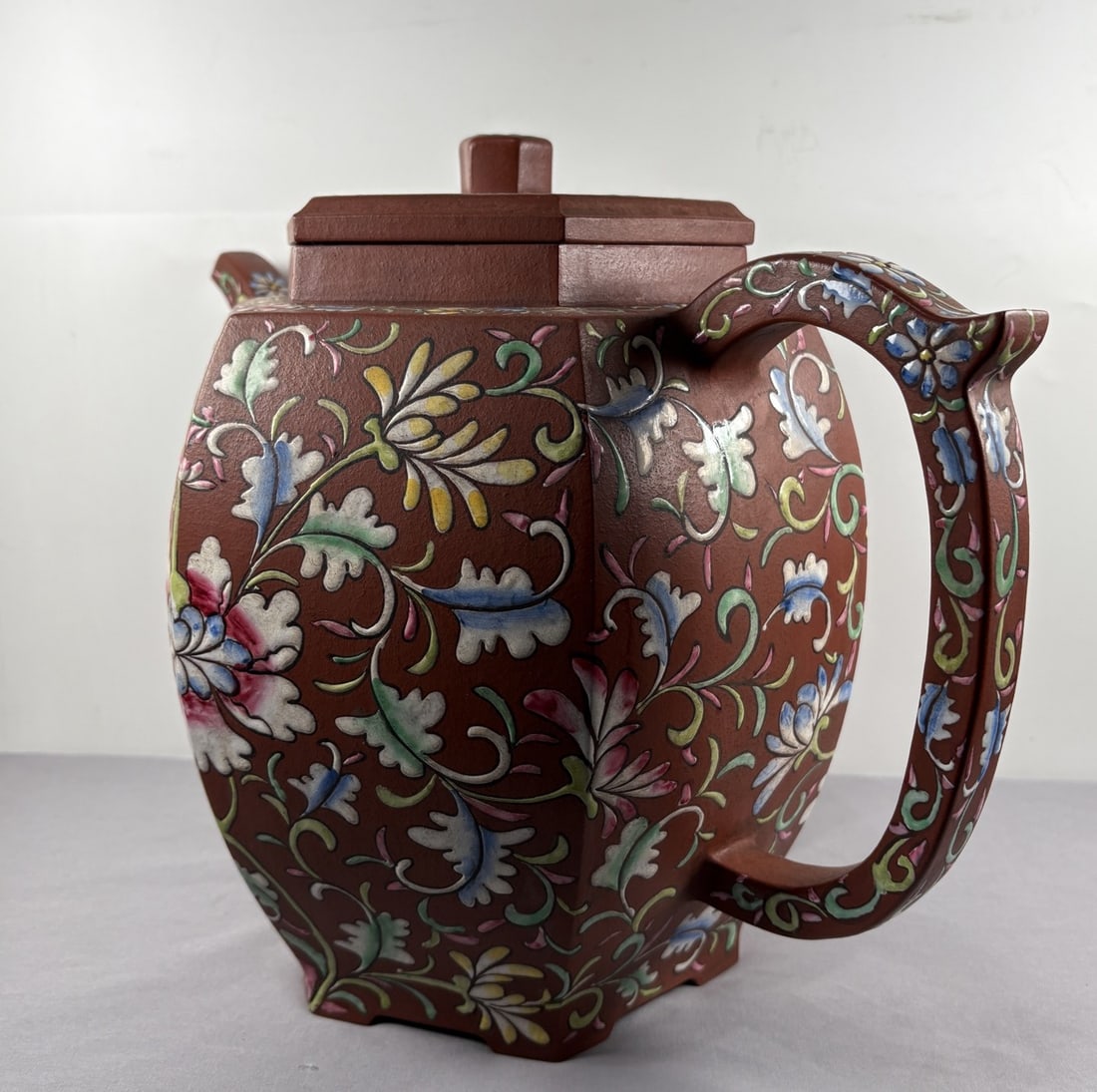 An Exquisite Purple Sands Lotus Pattern Teapot - 2