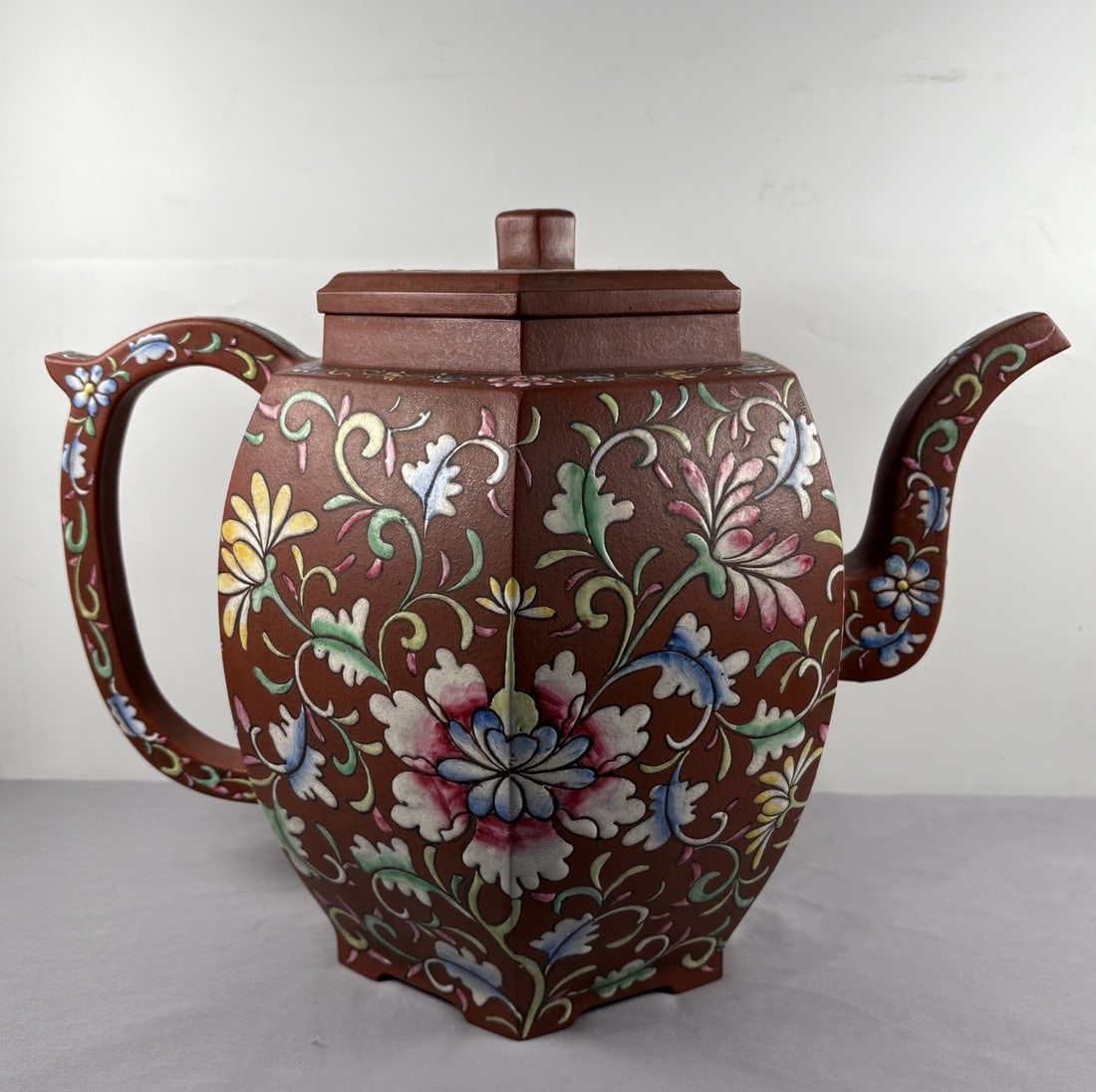 An Exquisite Purple Sands Lotus Pattern Teapot - 3