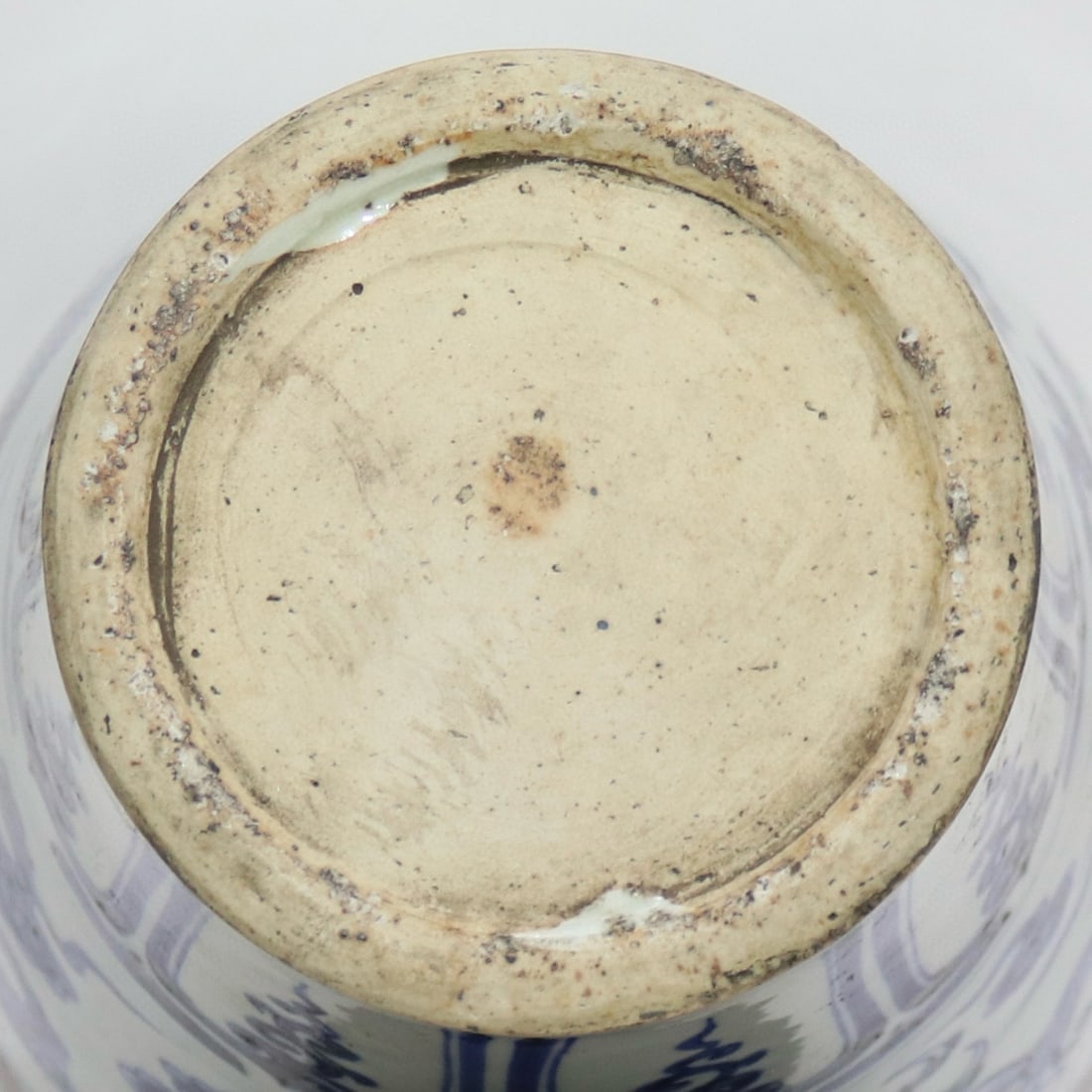 An Exquisite Blue and White Flower Pattern Dragon Pattern Vase - 7