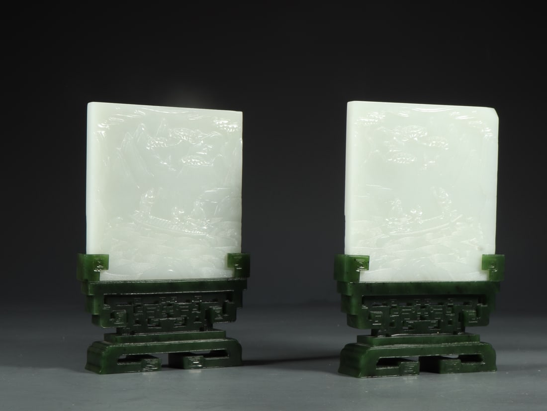 A Pair of Exquisite White Jade Inlaid Jasper Landscape and Figure Pattern with poem Screen (1 of 9)