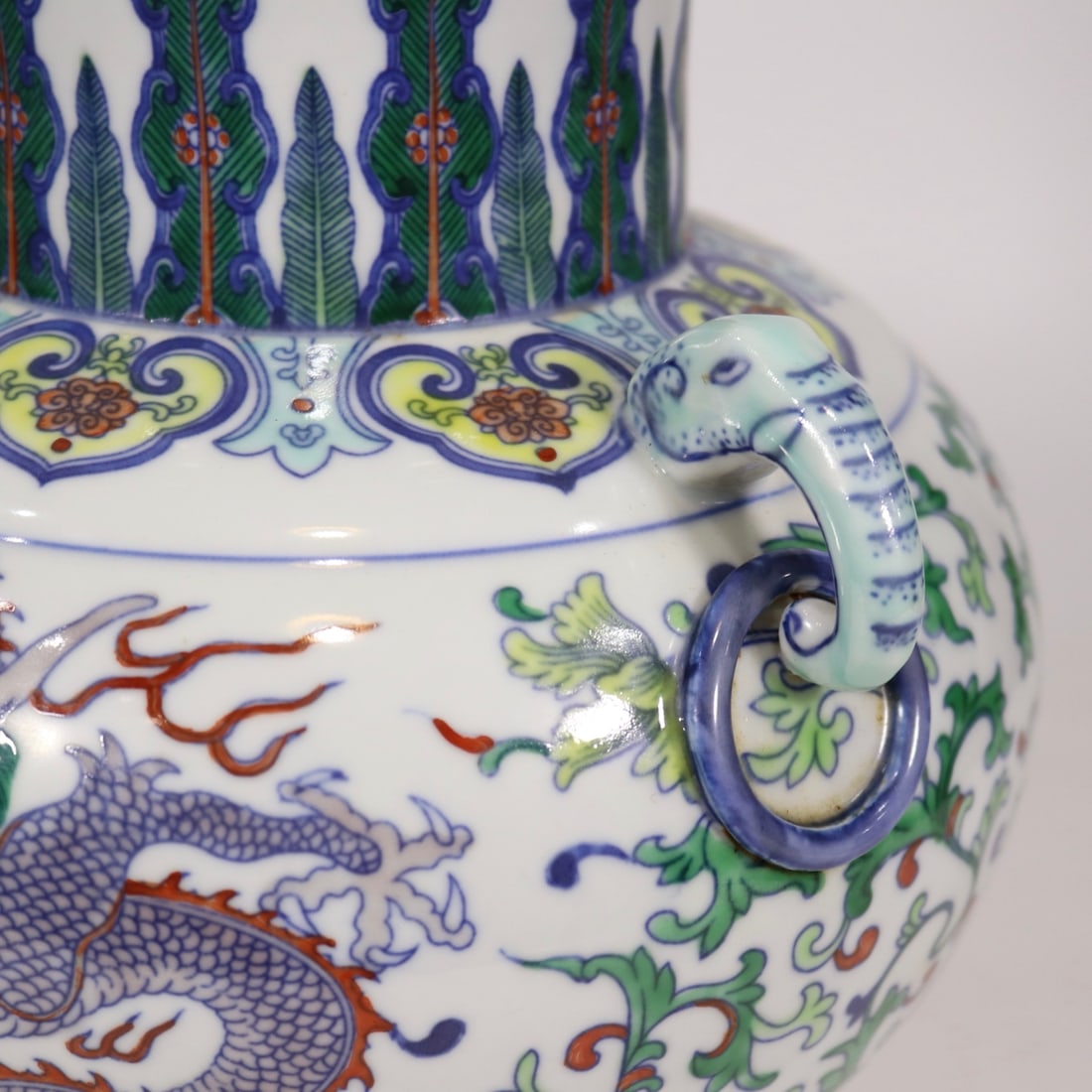 An Exquisite Doucai Dragon Pattern Lotus Pattern Double-Ears Vase - 6