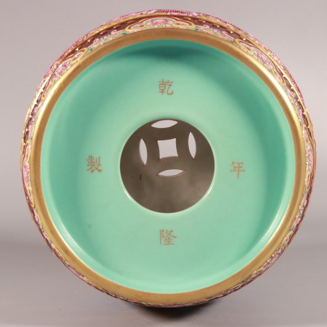 An Exquisite Enamel Dragon Pattern Lotus Pattern Ornament - 8