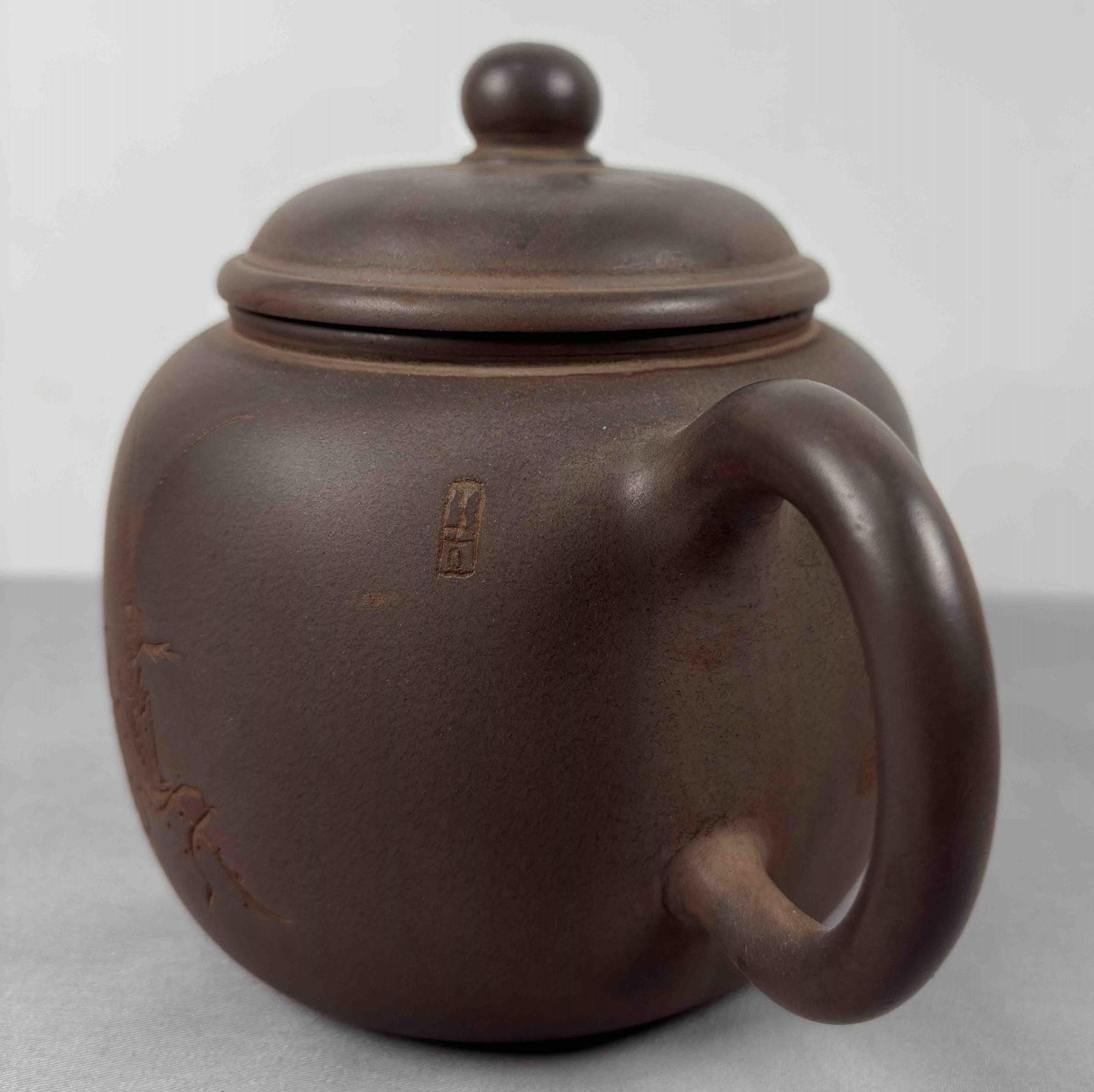 An Exquisite Purple Sands Flower Pattern Teapot - 3