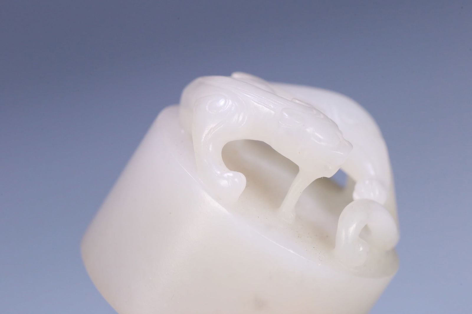 A beautiful Hetian jade dragon button material - 8