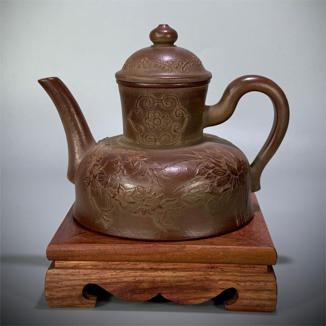 A beautifully painted plum orchid bamboo chrysanthemum wine pot (1 of 9)