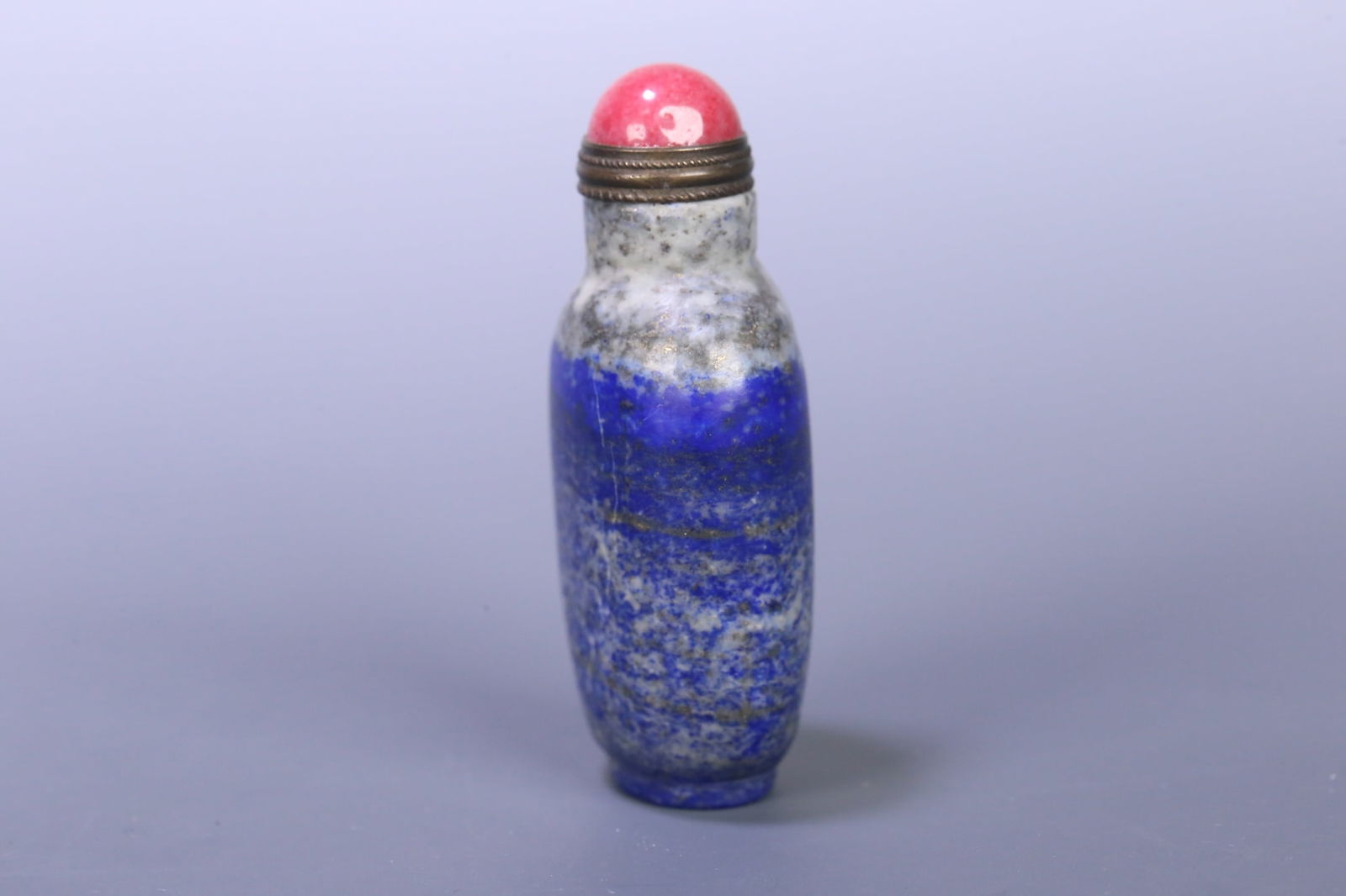A fine lapis lazuli snuff bottle - 2