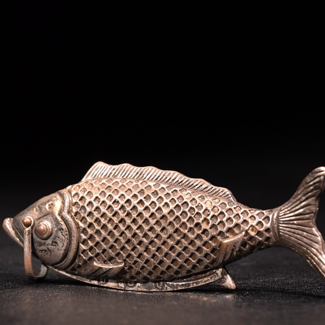 A fine old sterling silver comb every year - 4