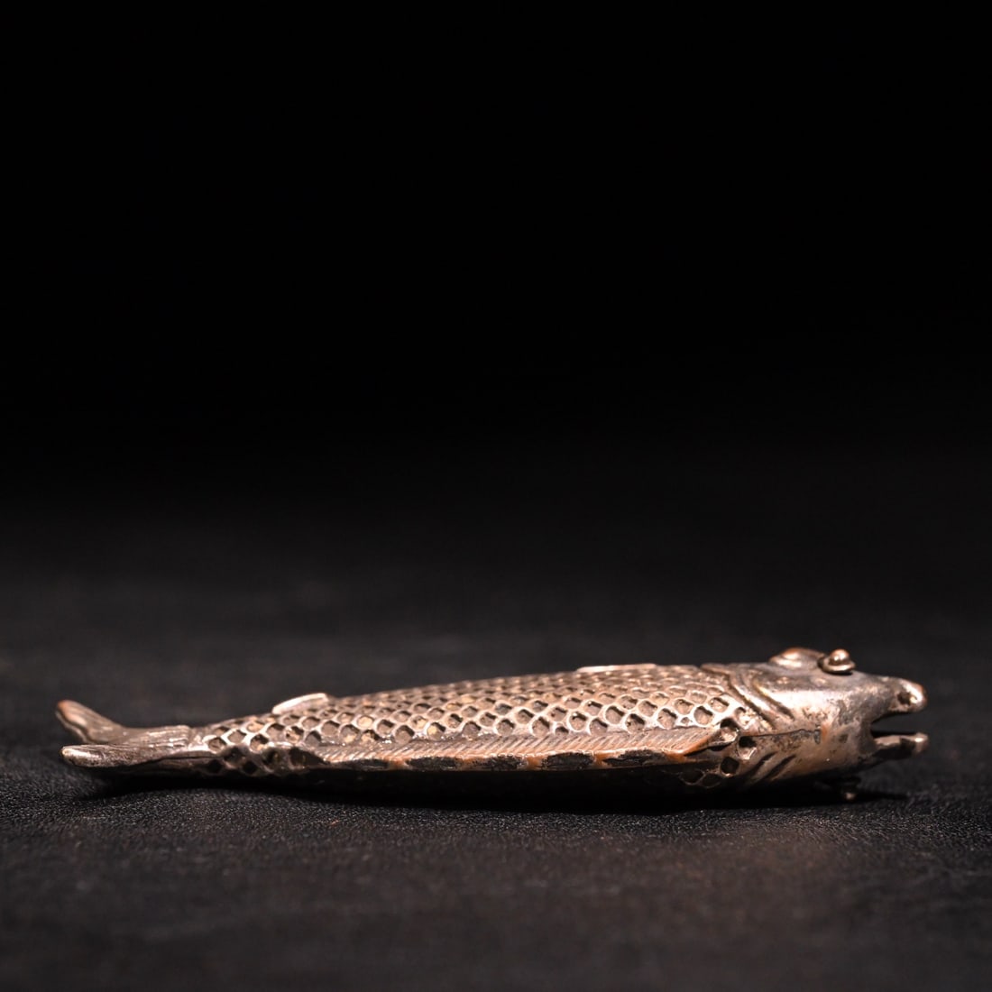 A fine old sterling silver comb every year - 7