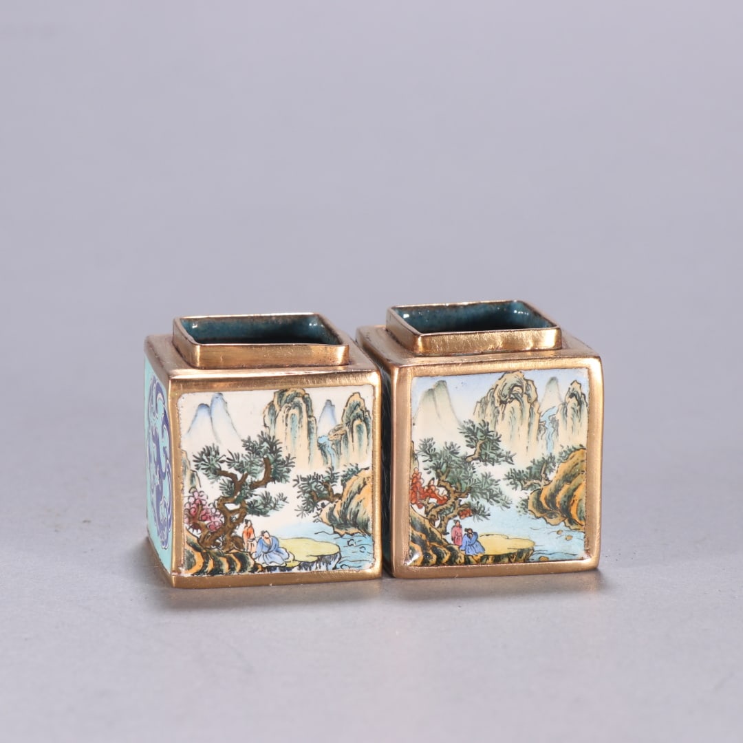 A pair of bronze paintings of the Qing Dynasty enamel landscape figures and bird food jars (1 of 9)