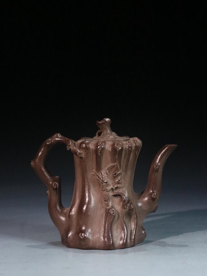 A fine vine stump pot - 2