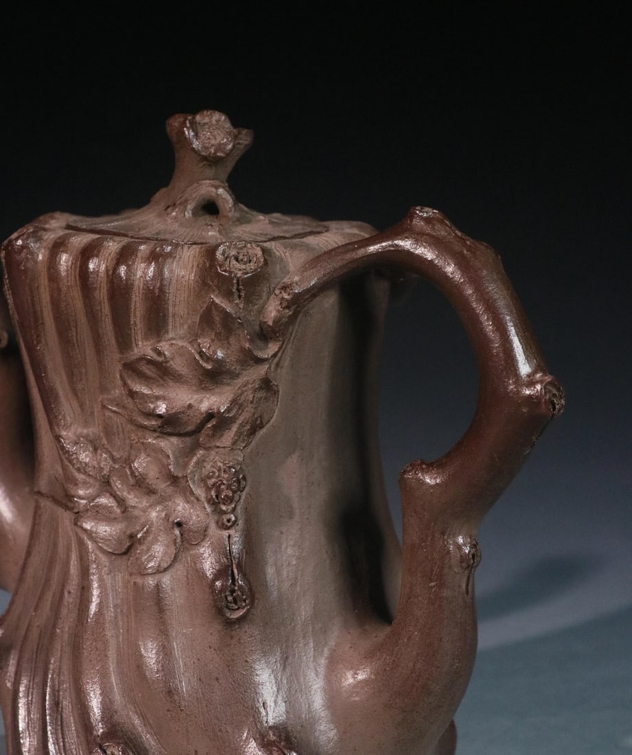 A fine vine stump pot - 6