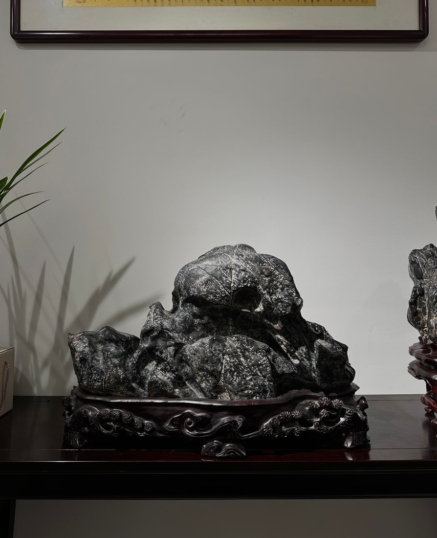 A fine Lingbi stone - 2