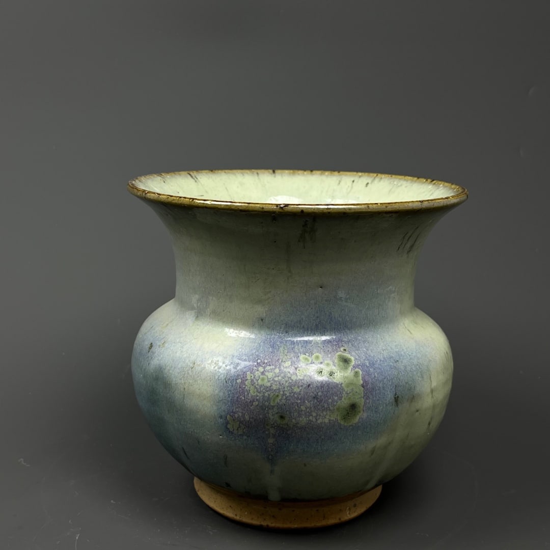 A purple spotted glazed flower cup from the Yuan Dynasty Jun kiln (1 of 7)