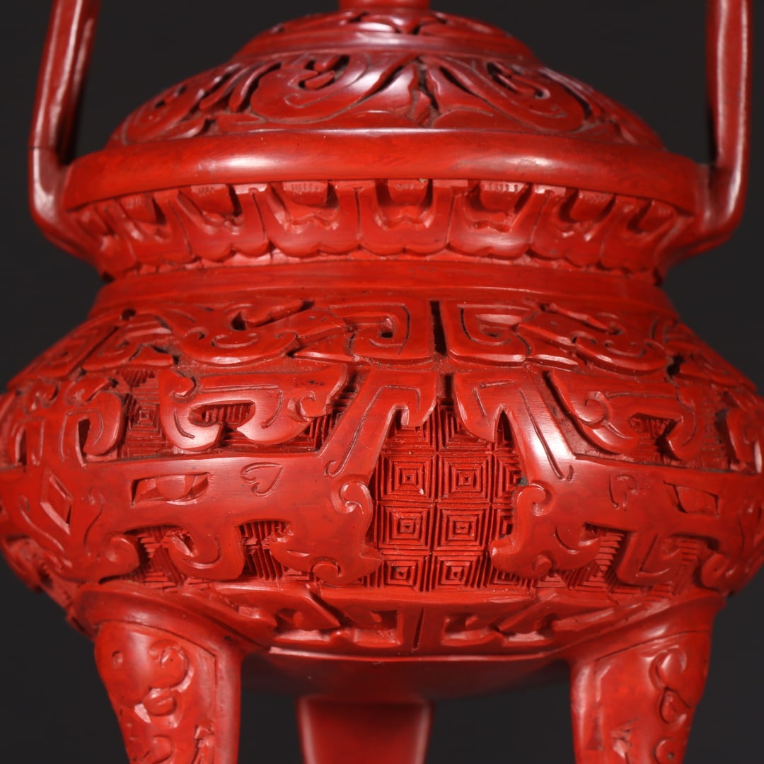 A fine lacquerware three-legged aroma burner - 6