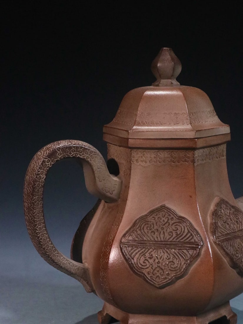 A beautiful double-color-blocking printed decalculated hexagonal Siting pot - 5