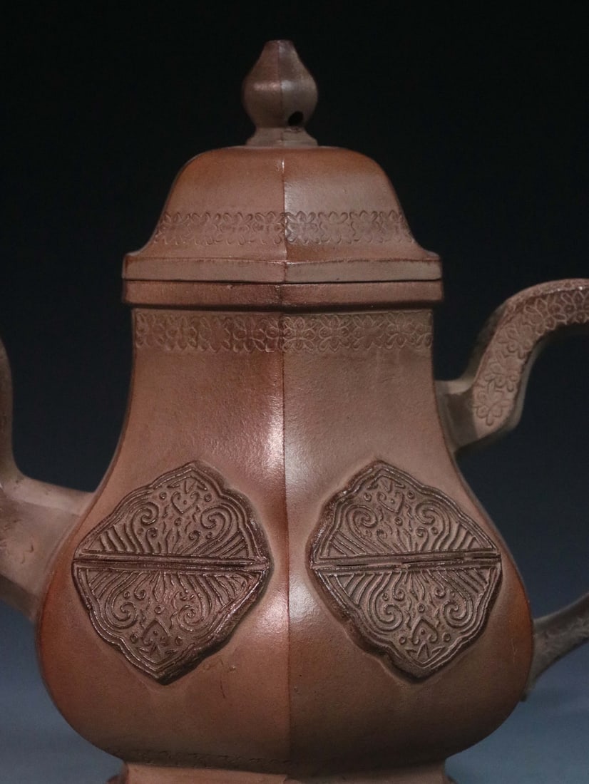 A beautiful double-color-blocking printed decalculated hexagonal Siting pot - 6