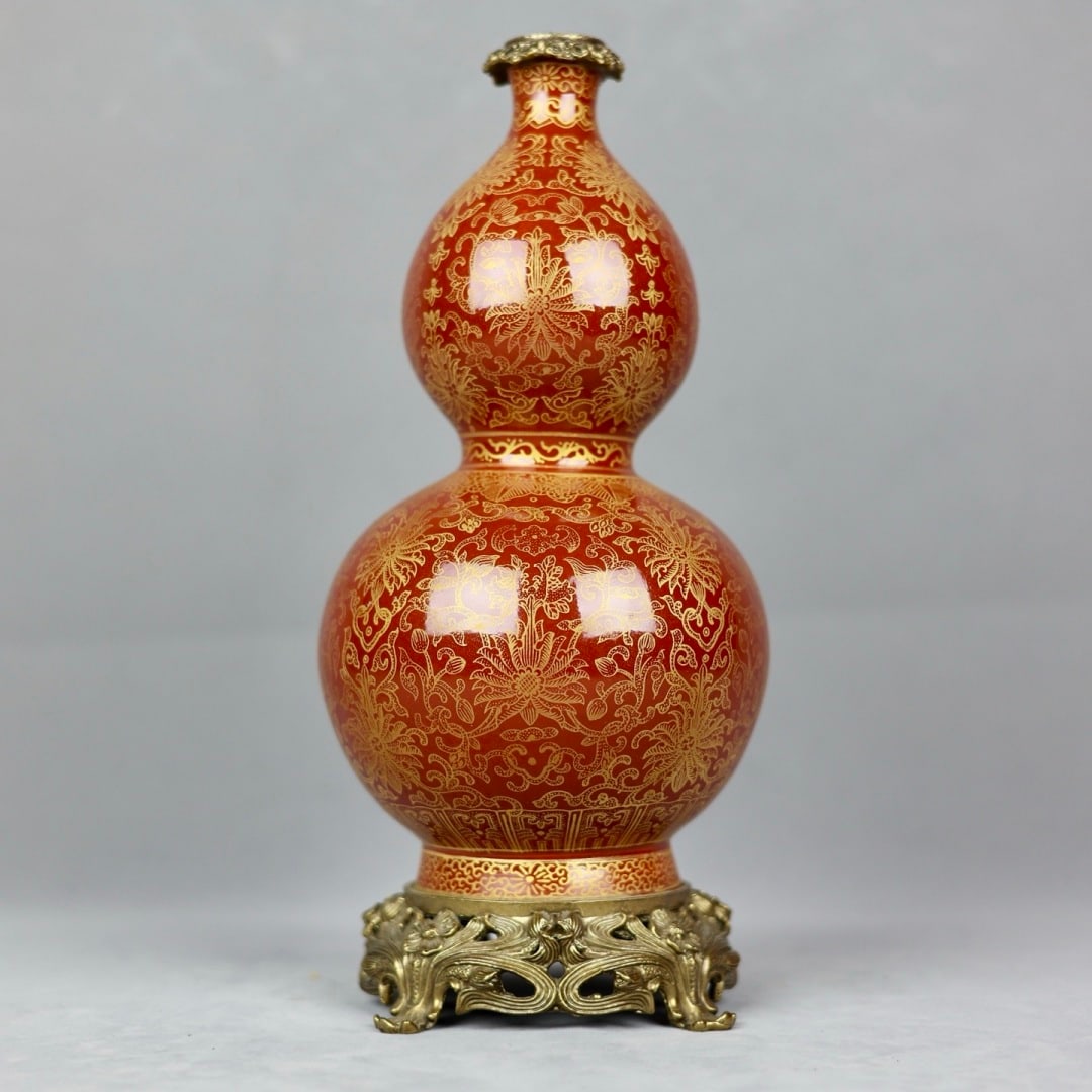 A beautiful red gold-painted copper-rimmed gourd vase (1 of 9)