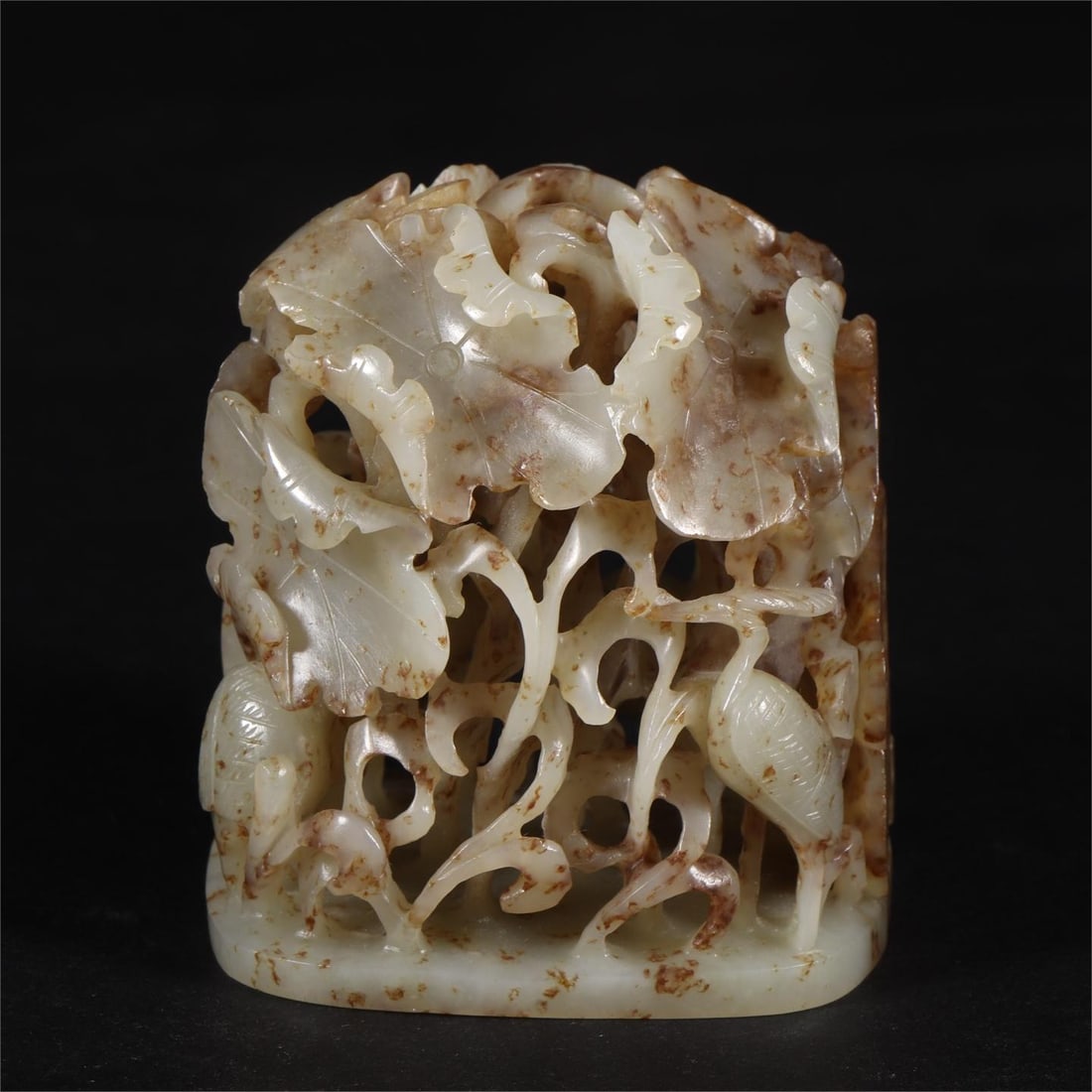 A beautiful piece of second-hand Hetian jade seed material all the way to the top of the furnace (1 of 9)