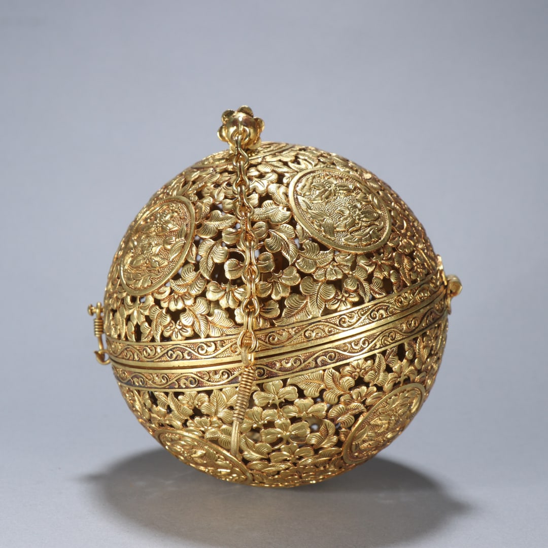 A fine copper-gilt engraved butterfly aromatherapy ball (1 of 9)